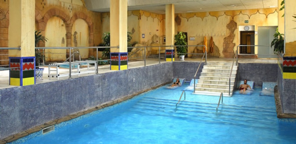 hotel almuñecar para niños con piscina climatizada children friendly