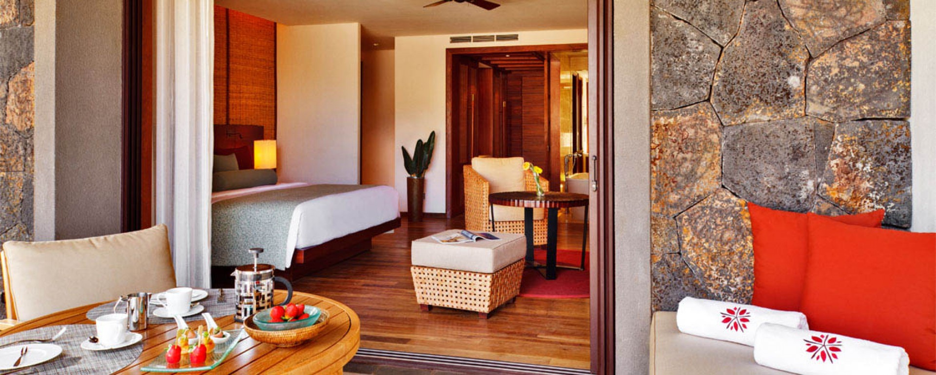 Angsana-Balaclava-Mauritius-Acc-Garden-Suite-Img2-1170x470_1ohI6.jpg