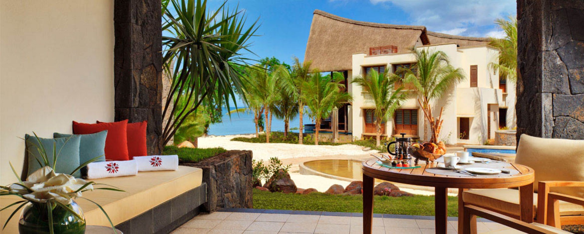 Angsana-Balaclava-Mauritius-Acc-Garden-Suite-Img3-1170x470_ifFLr.jpg