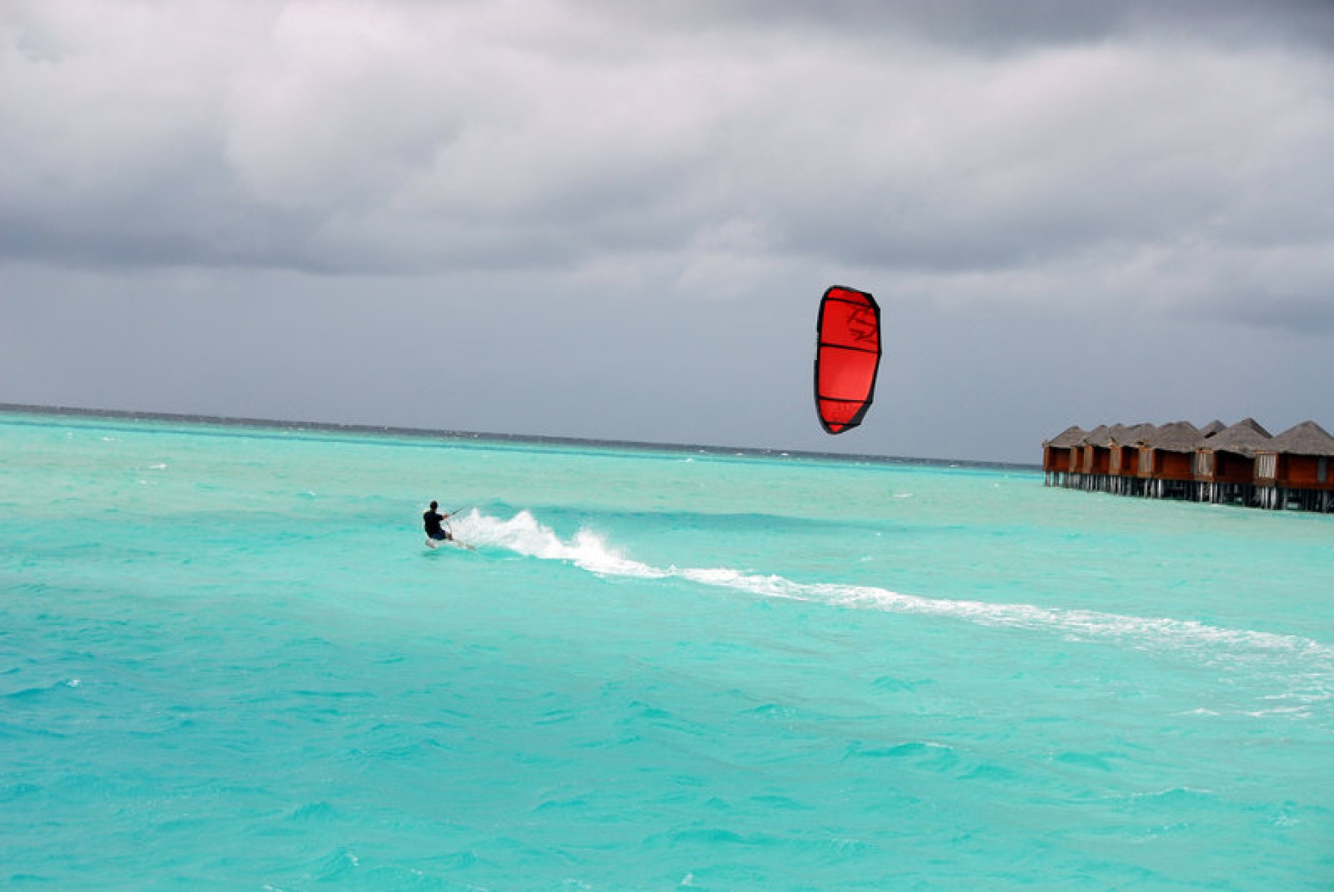 Kite_surfing_2_P_KzQhG.jpg