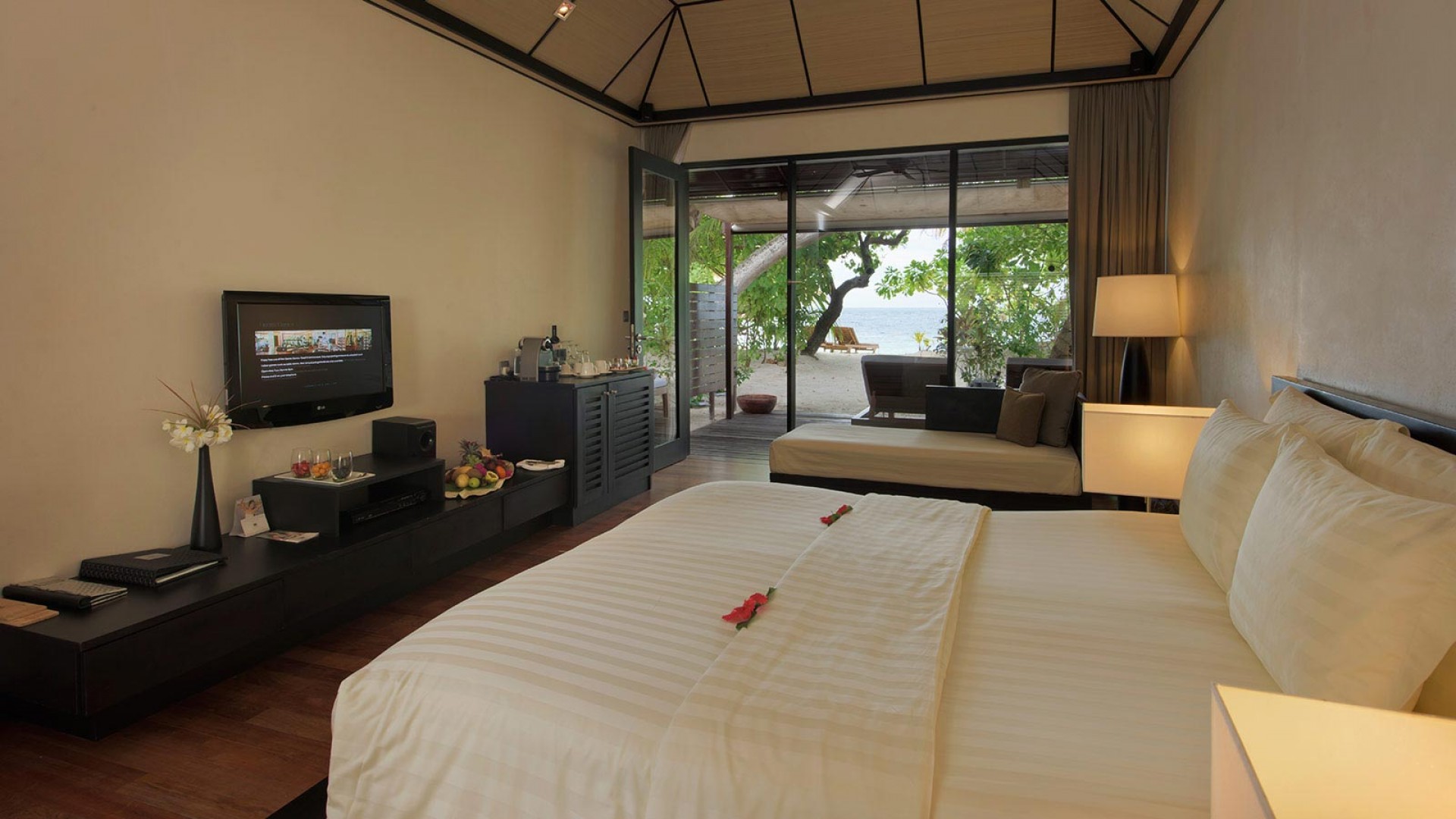 Lily_Beach_Beach_Villa_6_be3bV.jpg