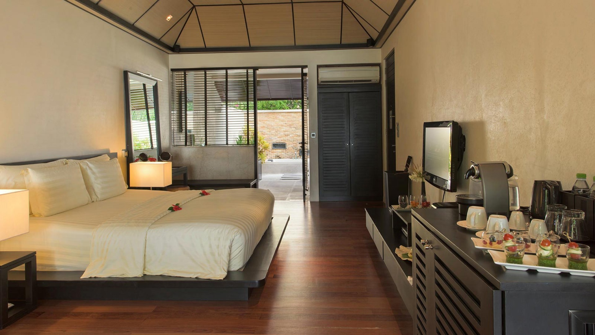 Lily_Beach_Beach_Villa_7_qS3p7.jpg
