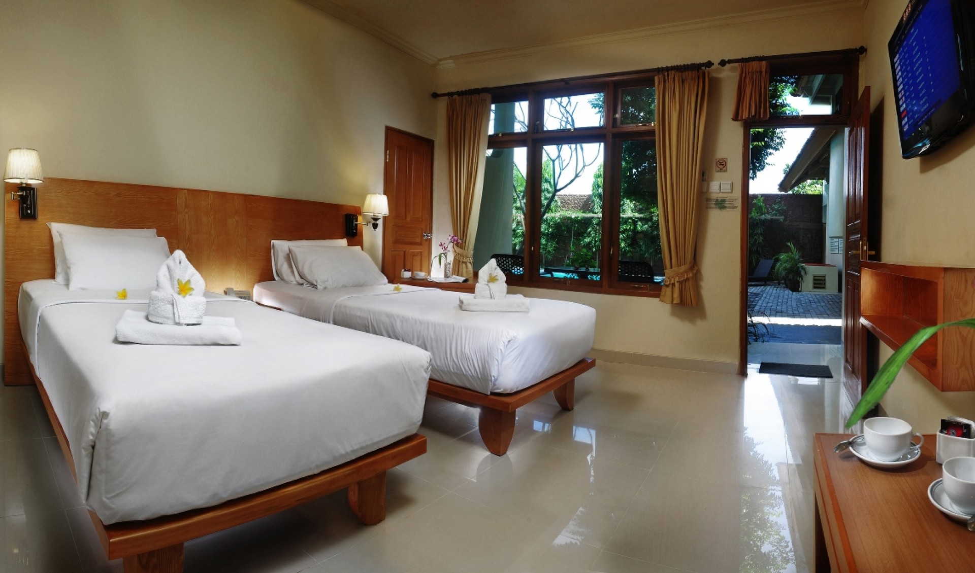 Superior-Room-Twin-Beds-1.8-MB_sjz1u.jpg
