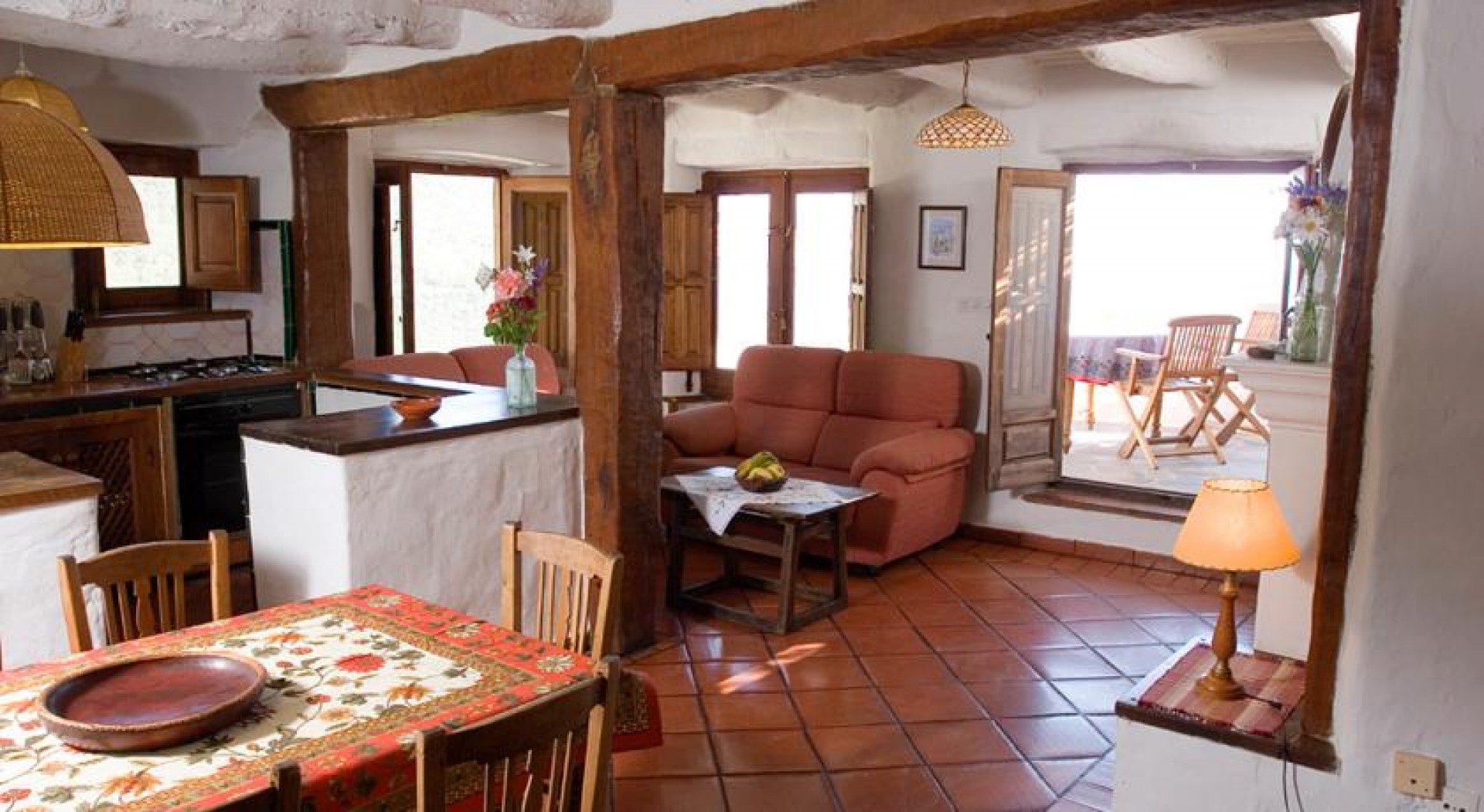 alpujarra-con-niños-salon_GsrUr.jpg