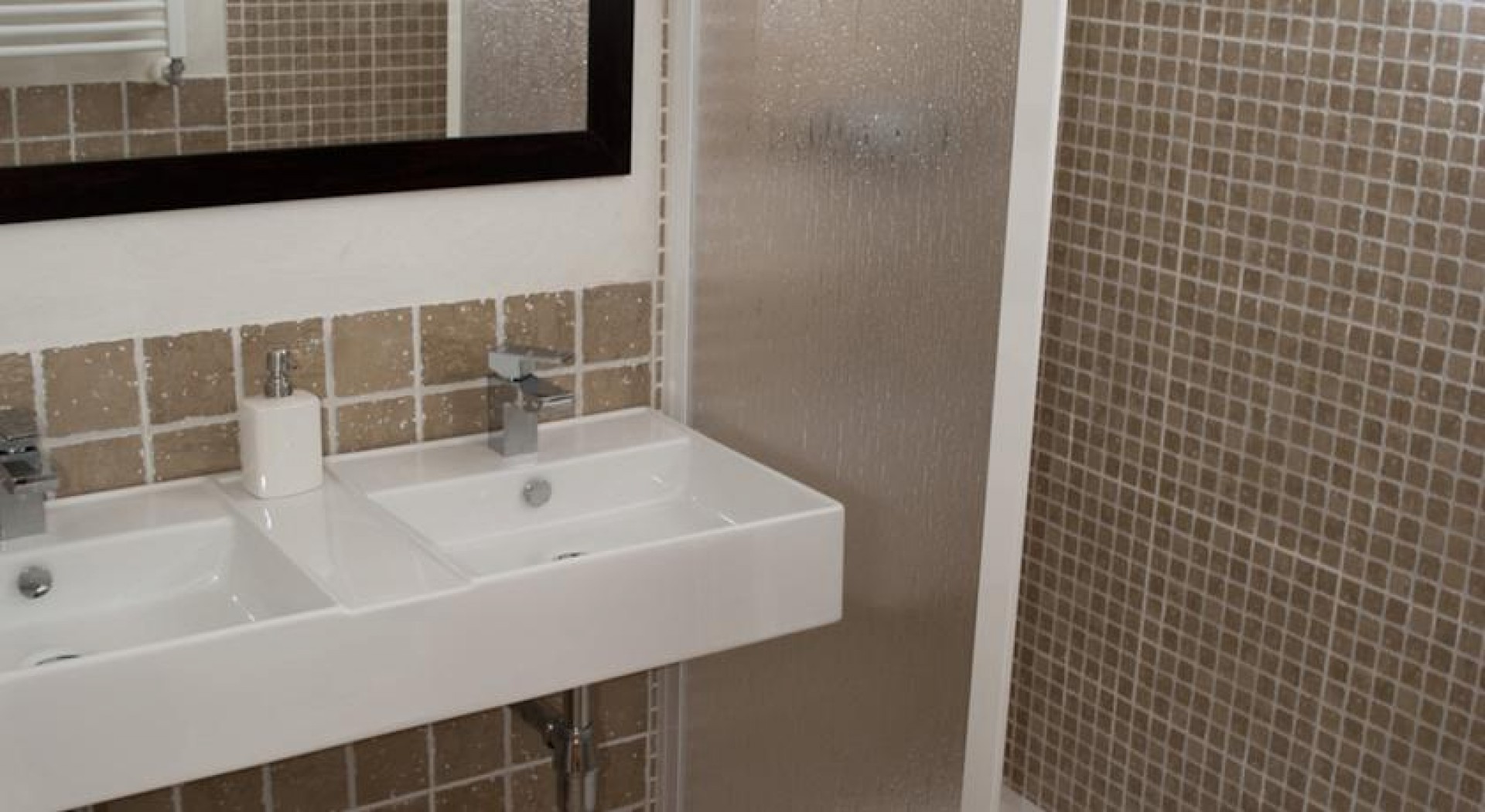baño-turismo-rural-en-familia_x3sv5.jpg