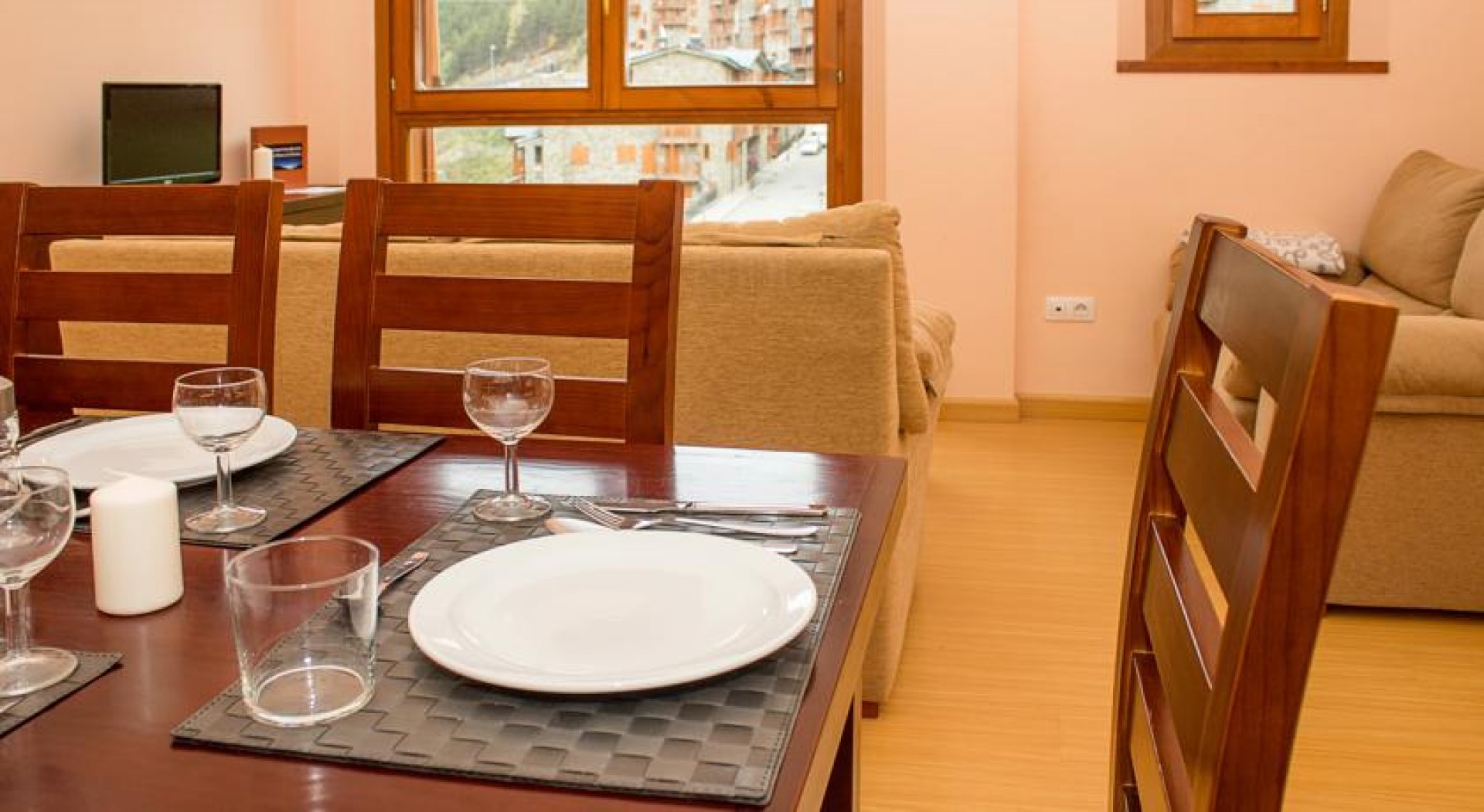comedor-andorra-con-niños_MovOM.jpg