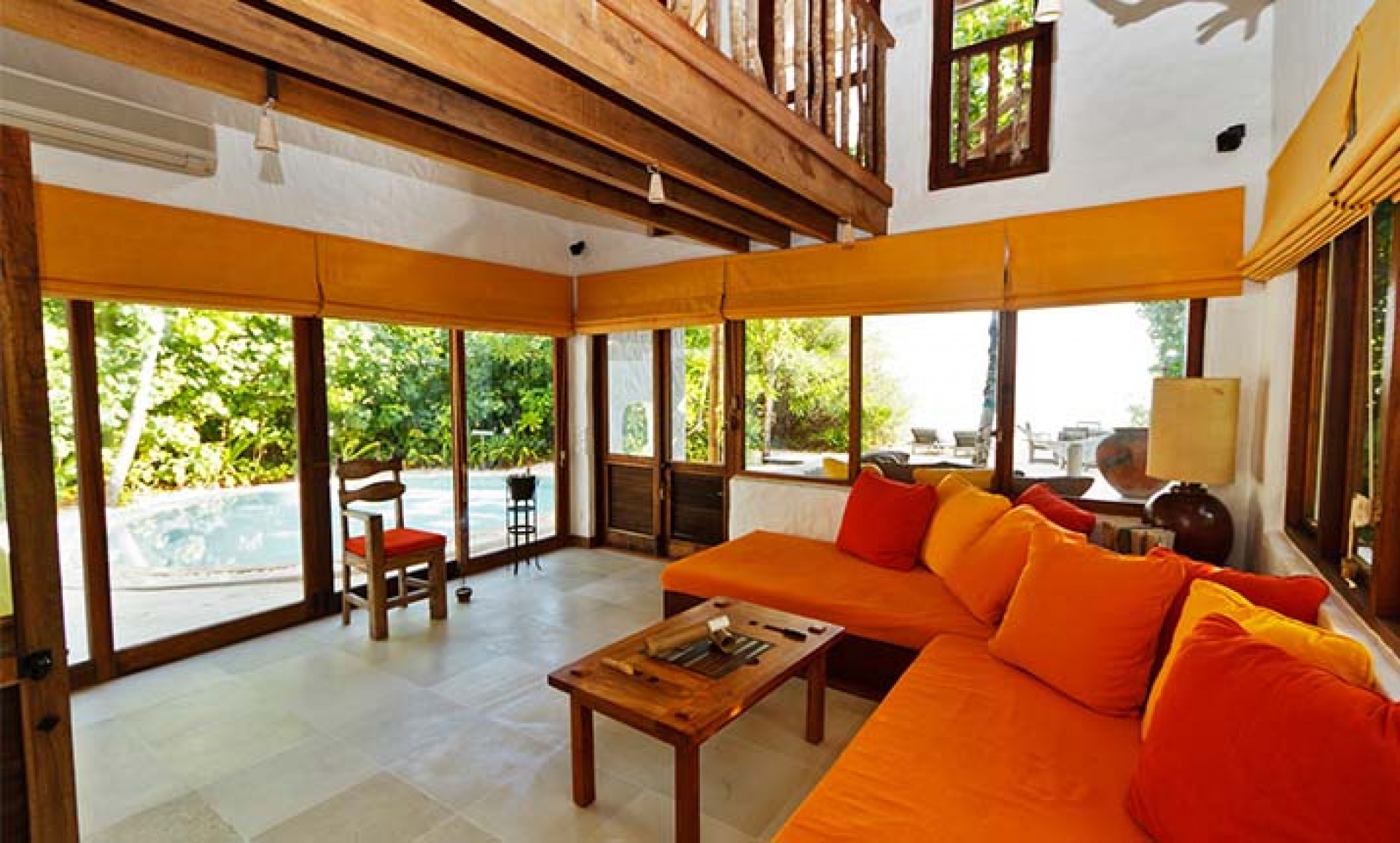 cruesoe-villa-2-bedroom-with-pool-3_267_659_8CNwf.jpg