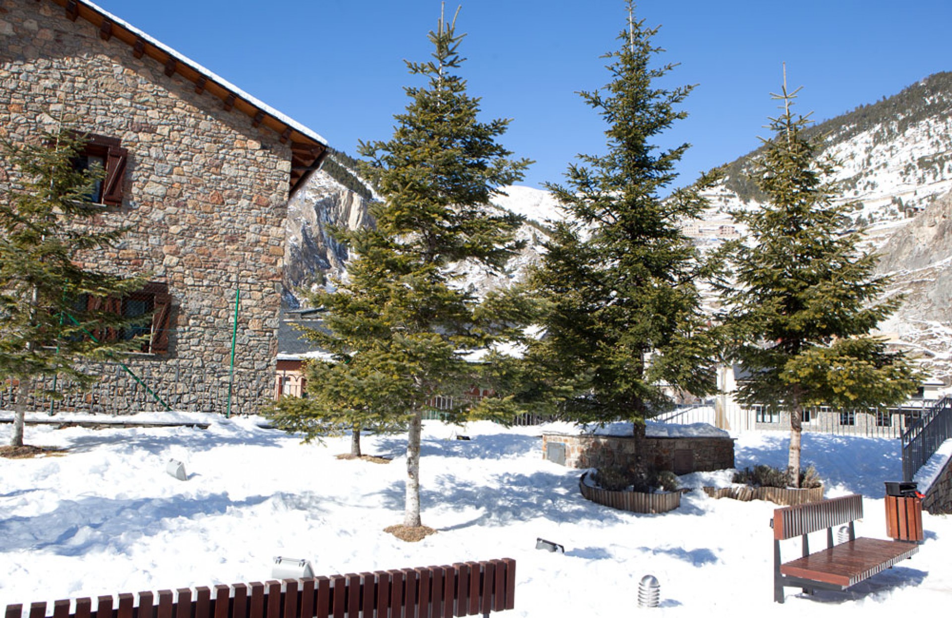 exterior-005_PCwAU.jpg