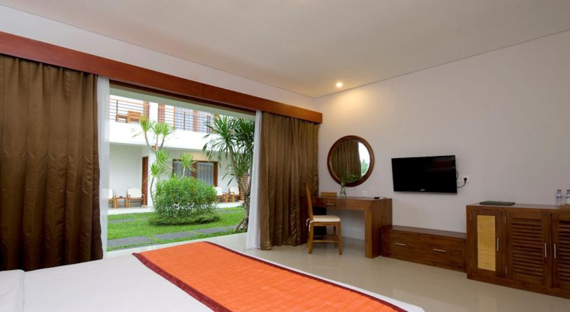 habitación-terraza-hotel-bali_aHQfM.jpg