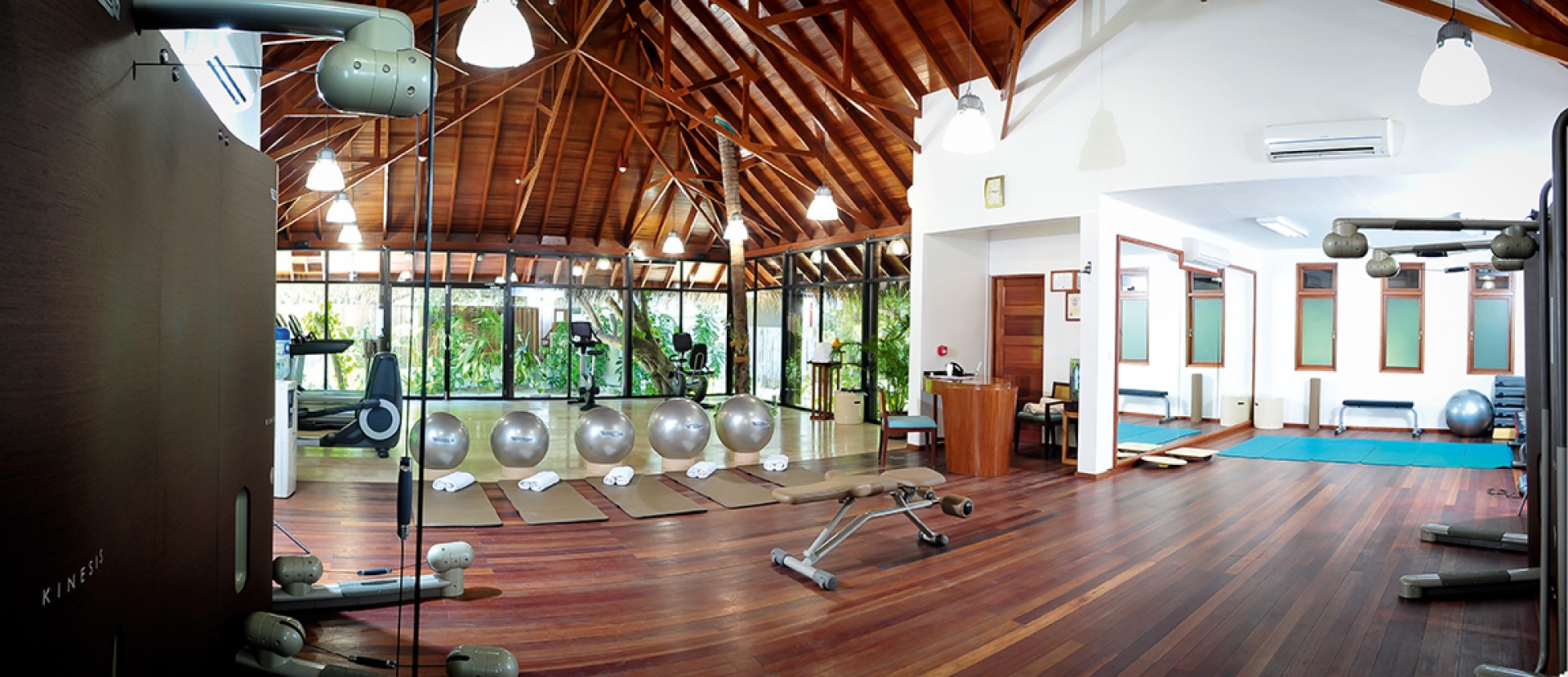 halaveli-maldives-gym-1_fhROF.jpg