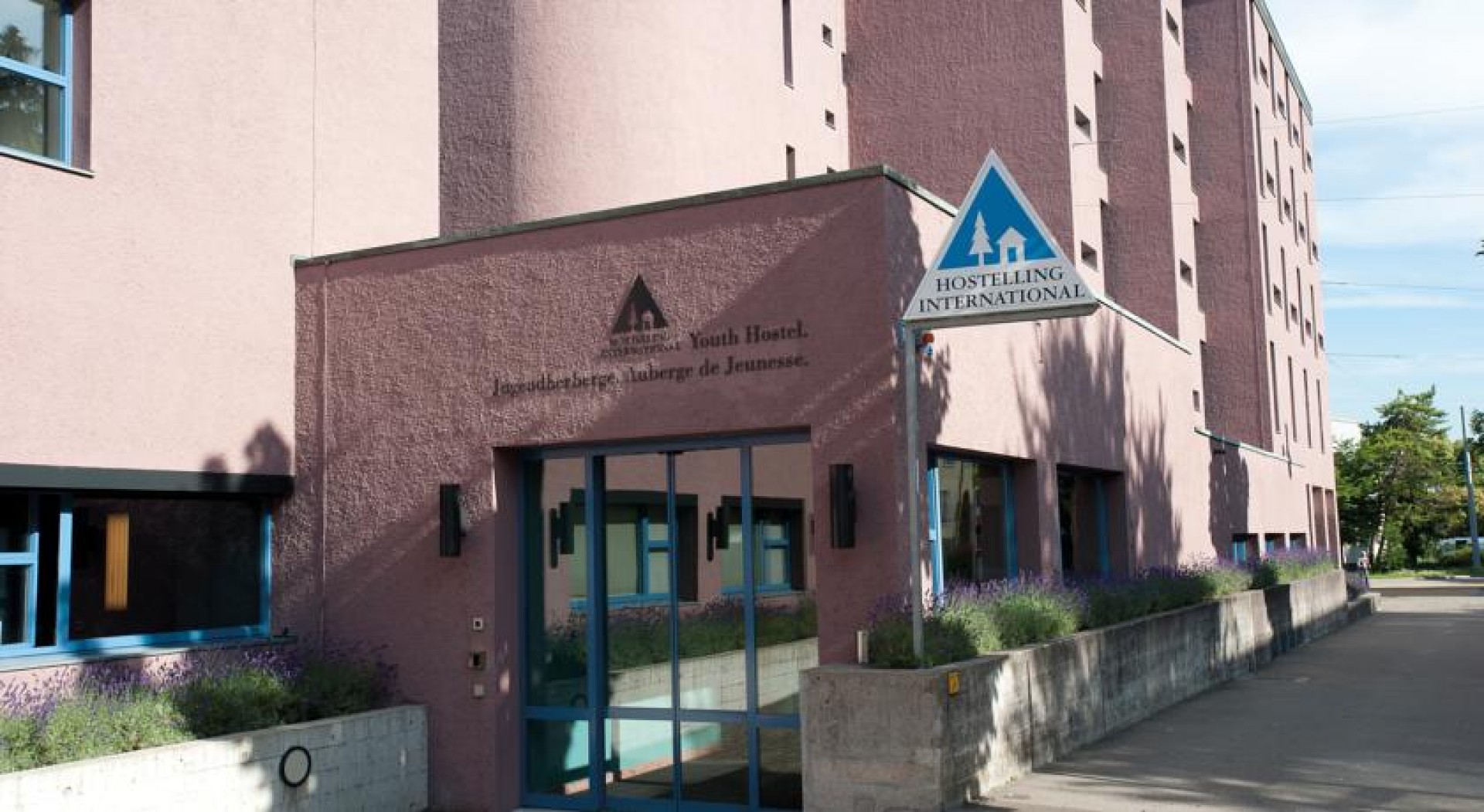hostel_suiza_MwSLP.jpg