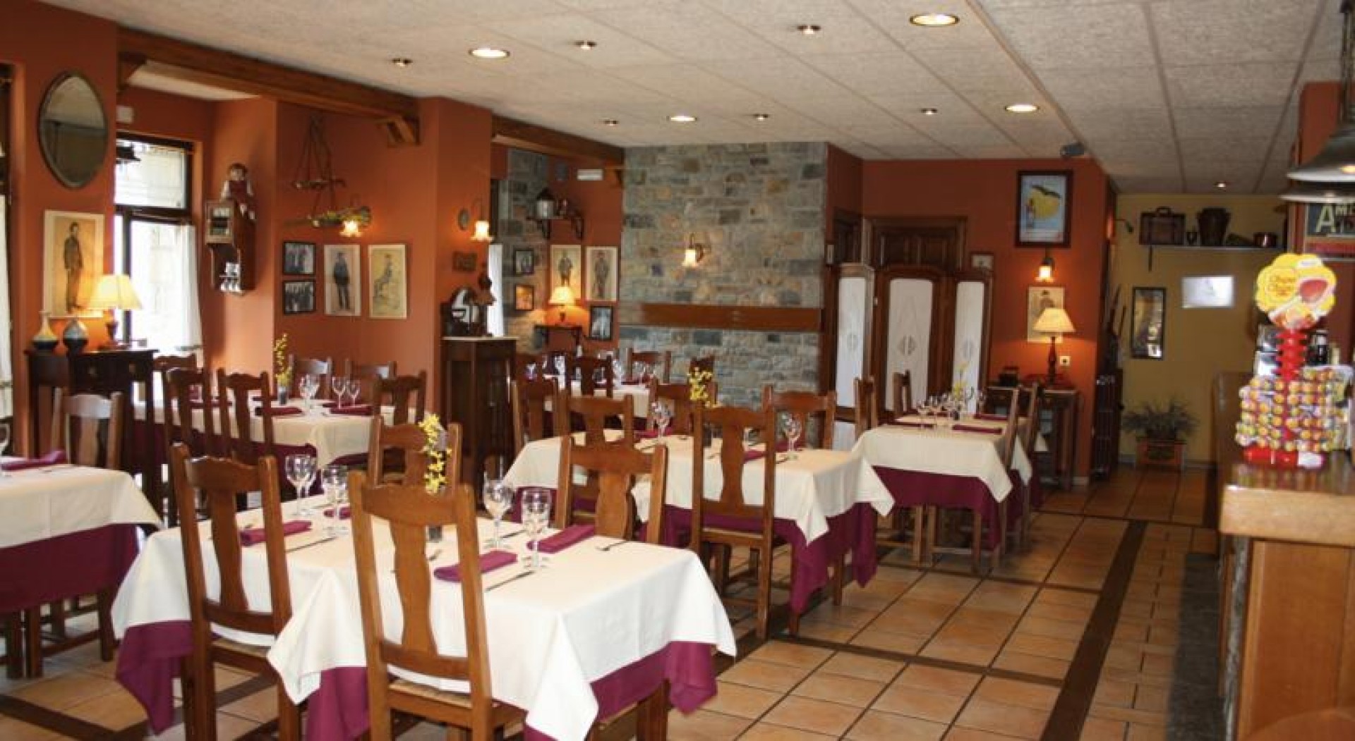 restaurante-turismo-rural-en-familia_fx5jx.jpg