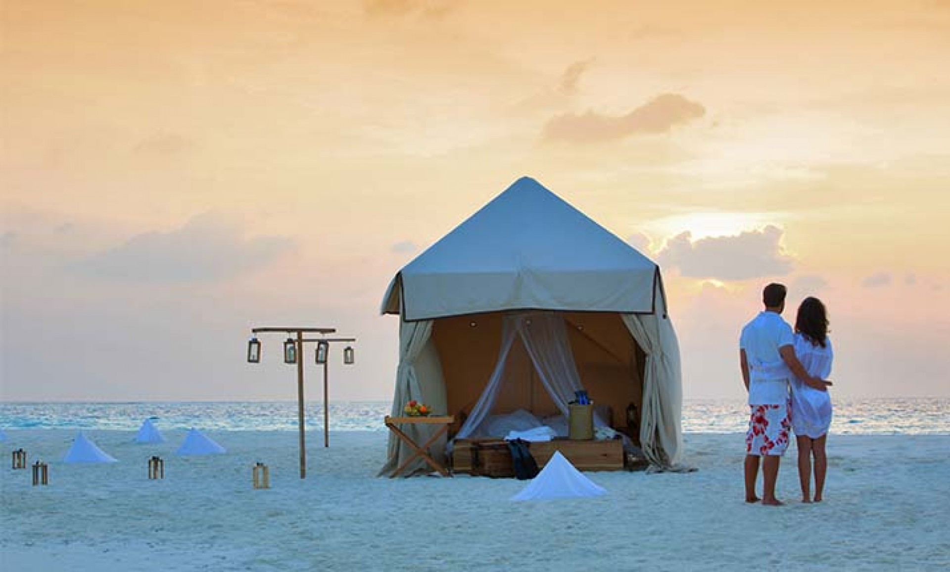 sand-bank-overnight-experience2_83_615_Vl080.jpg