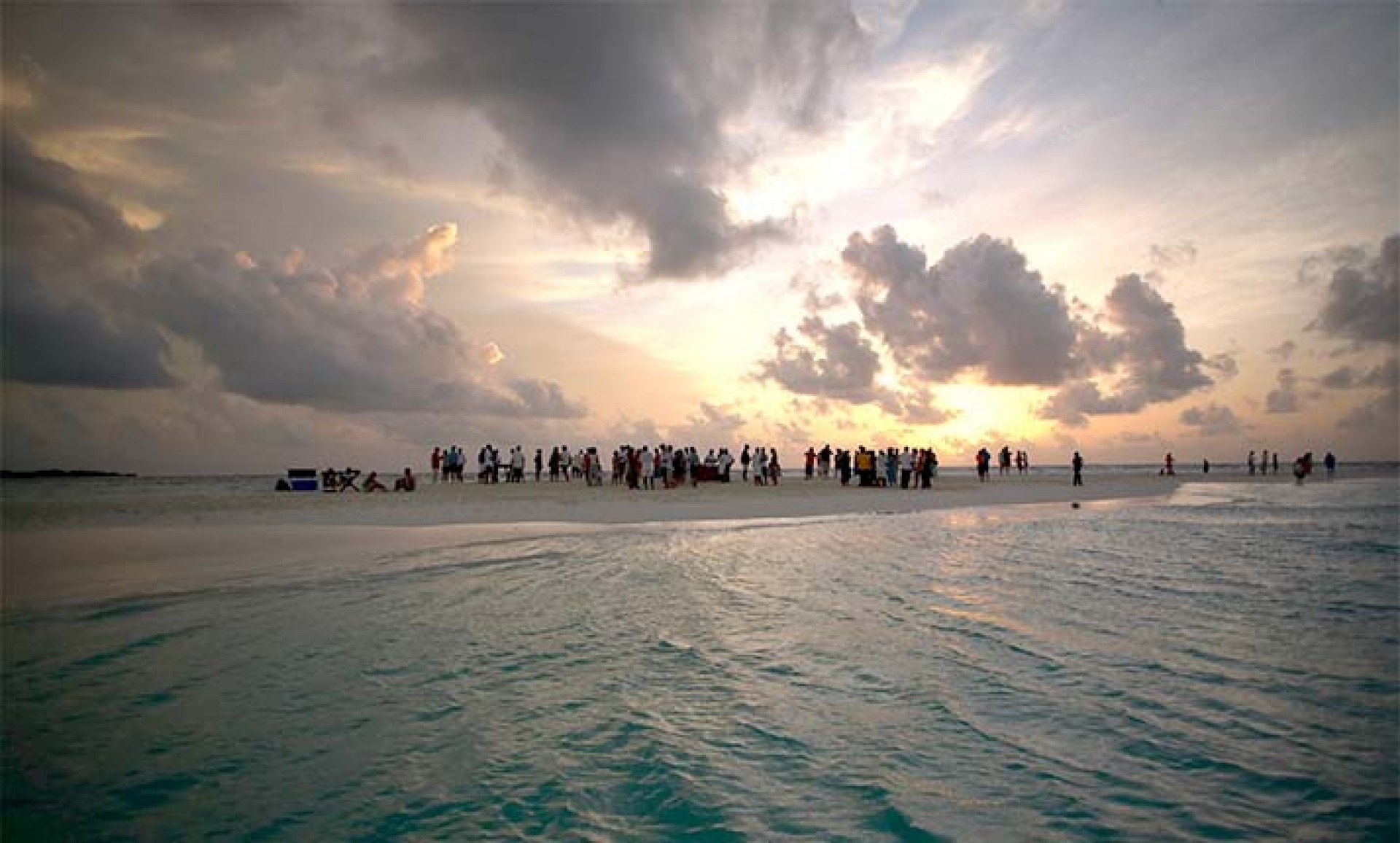 sandbank_cocktails_83_618_tUnhr.jpg