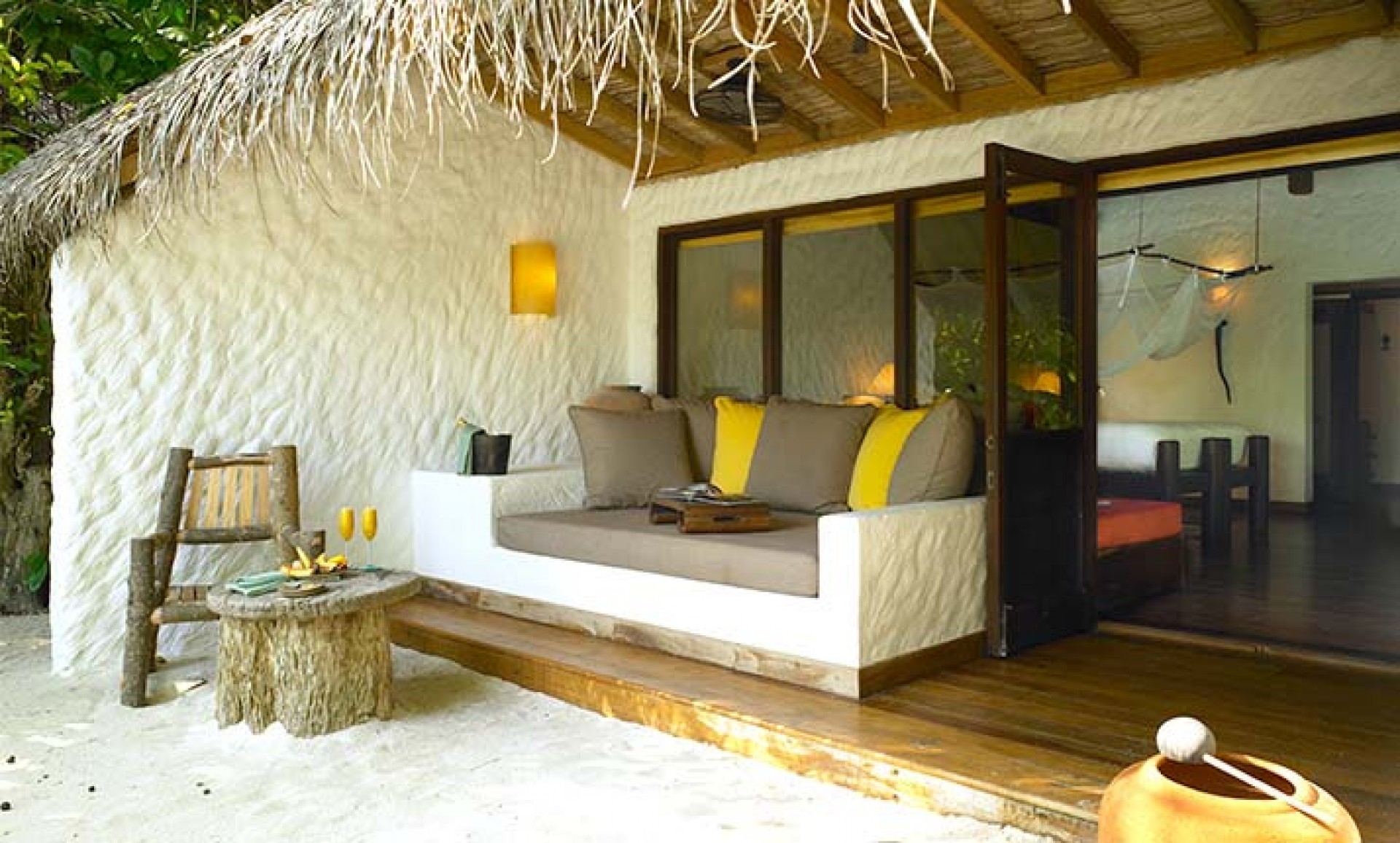 soneva-fushi-villa-1_267_679_sacPx.jpg