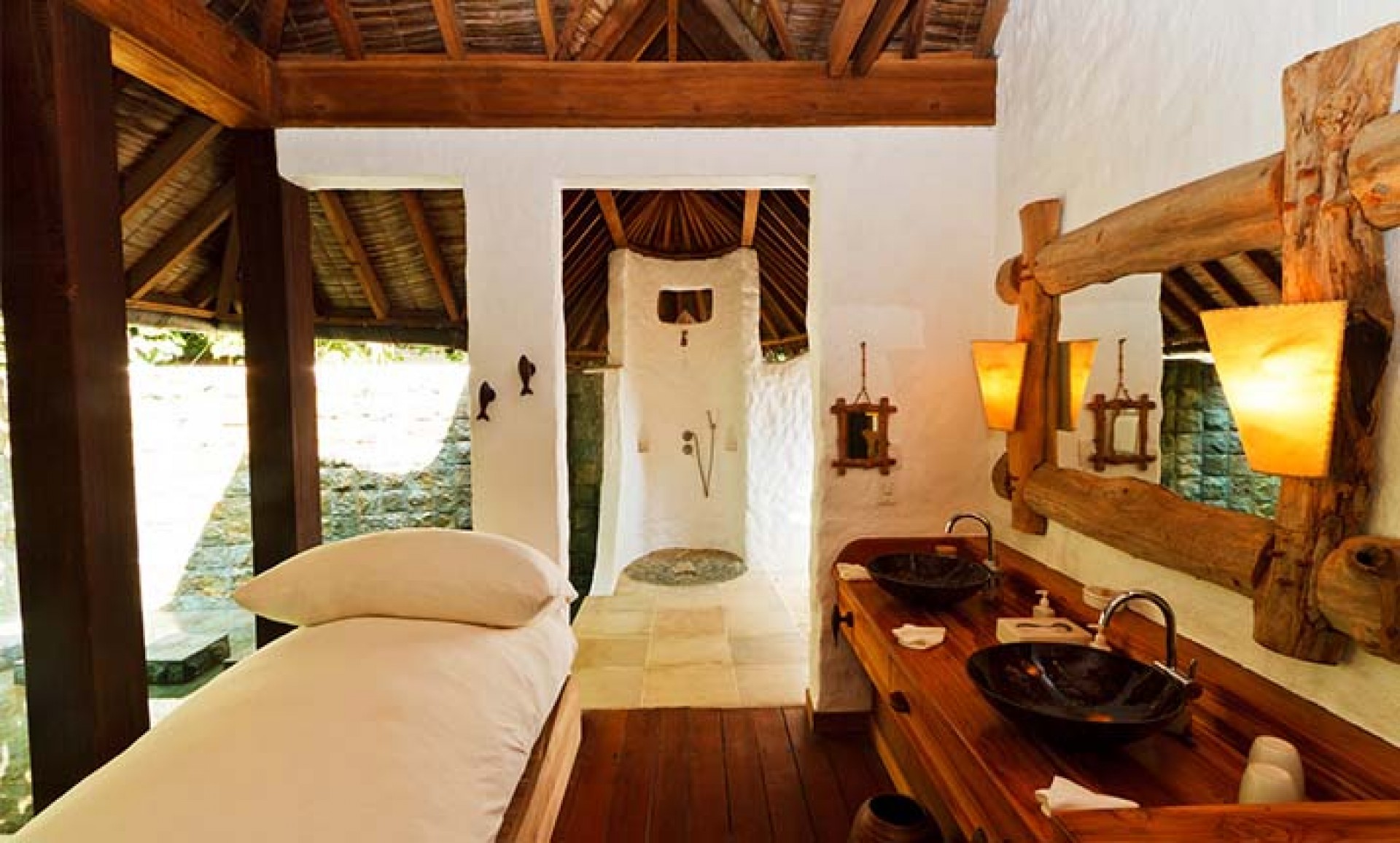 soneva-fushi-villa-suite-2-bedroom-with-pool-2_267_686_TZyNg.jpg