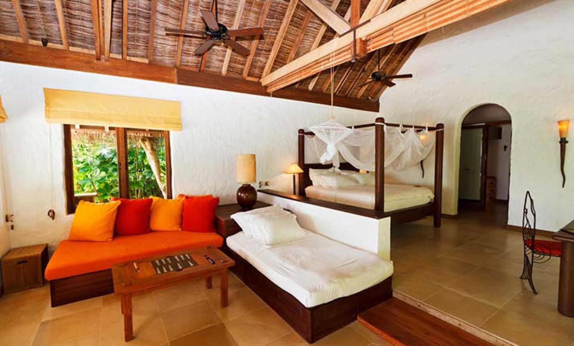 soneva-fushi-villa-suite-2-bedroom-with-pool-3_267_687_B7zLZ.jpg